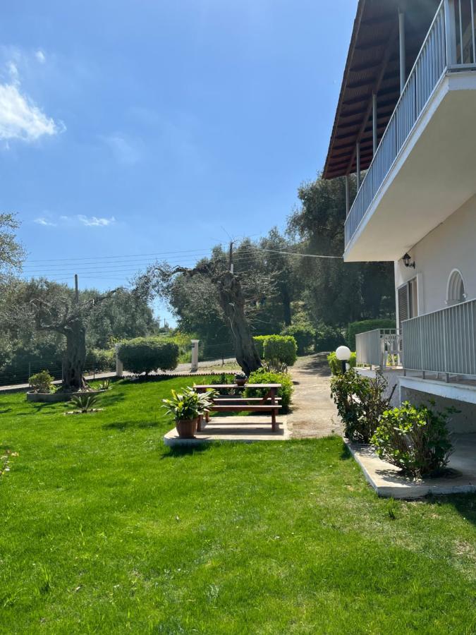 Ilias Apartments Dassia By Hotelius Exterior foto